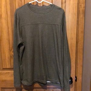 Nike Shirts - Nike long sleeve shirt Nike Shirts - Nike long sleeve shirt